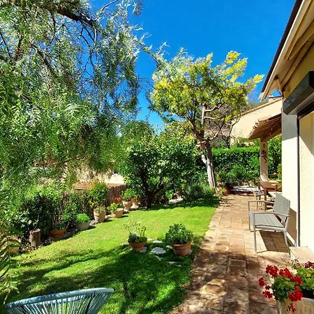 Ferienhaus Jolie Maison Hauteur D'antibes