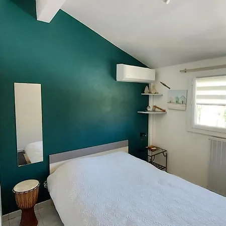 Jolie Maison Hauteur D'antibes アンティーブ