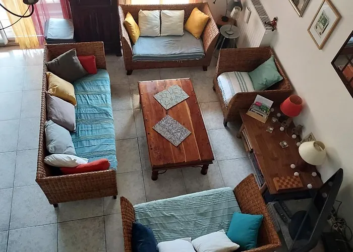 Jolie Maison Hauteur D'antibes